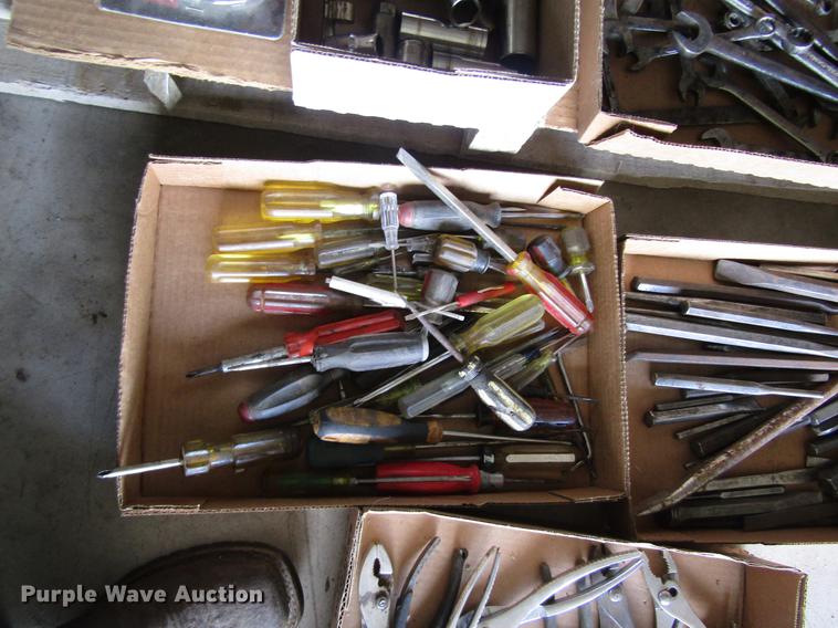 image for item EI9341 Hand tools