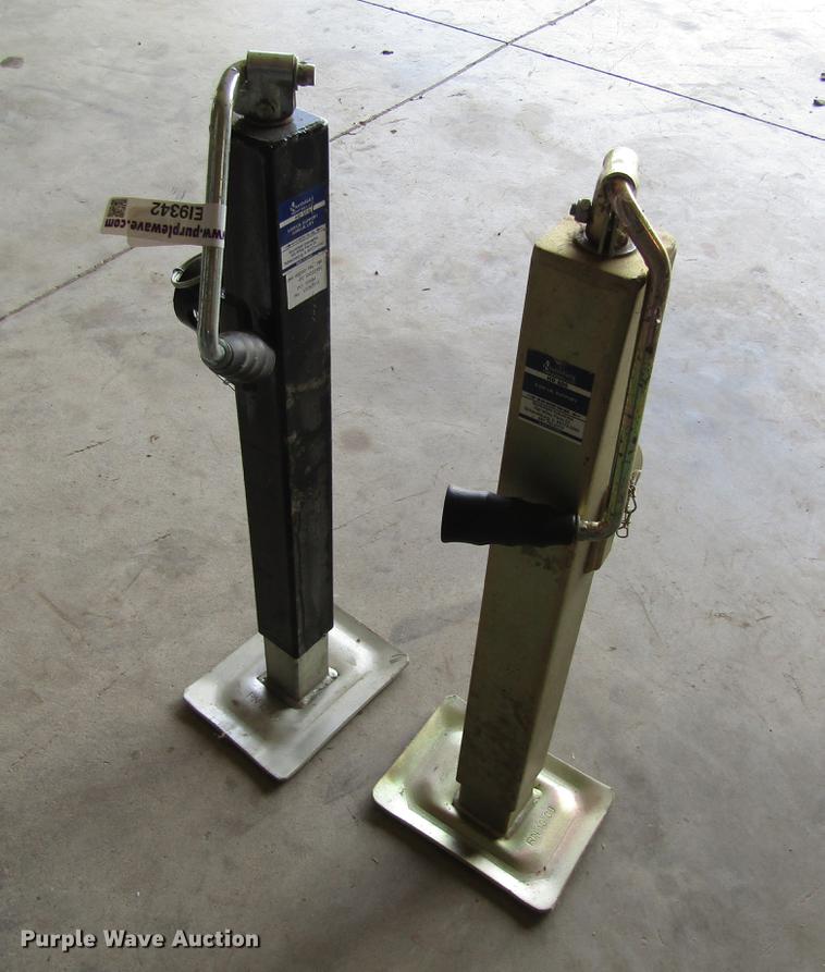 image for item EI9342 (2) jackstands