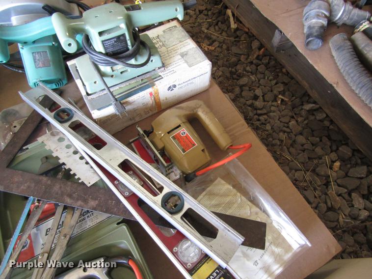 image for item EI9343 Power and hand tools