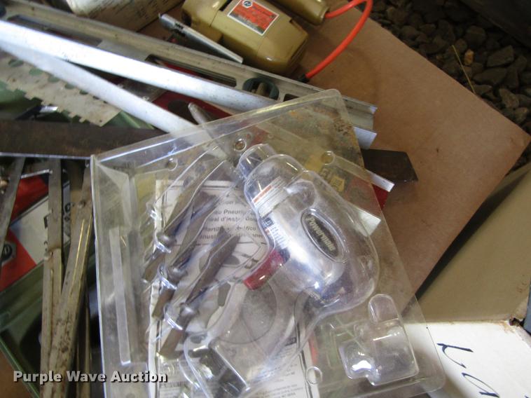 image for item EI9343 Power and hand tools