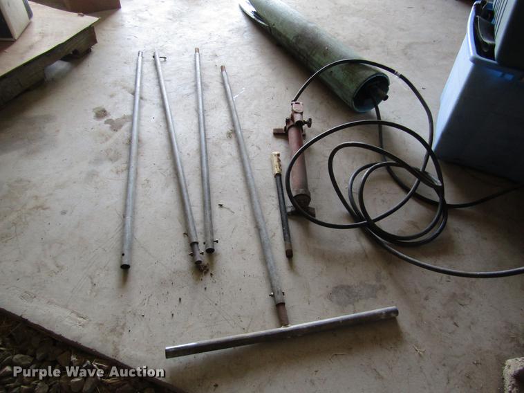 image for item EI9345 Irrigation pipe straightener