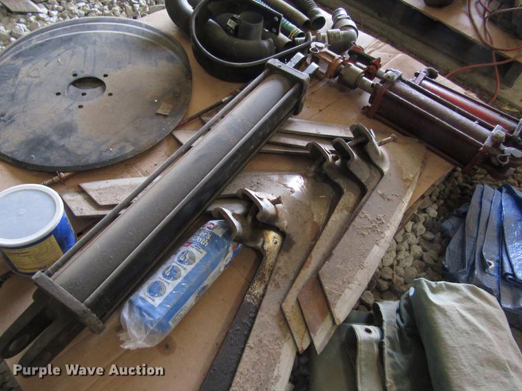 image for item EI9346 Tools