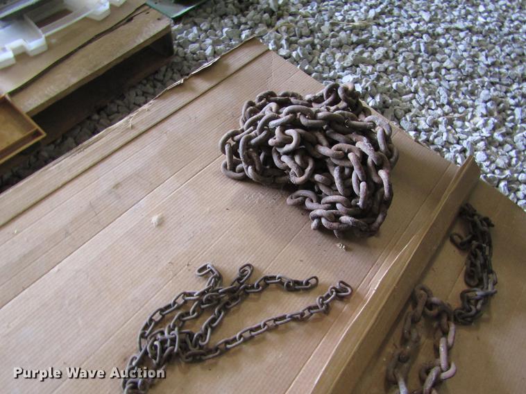 image for item EI9347 Tow and log chains