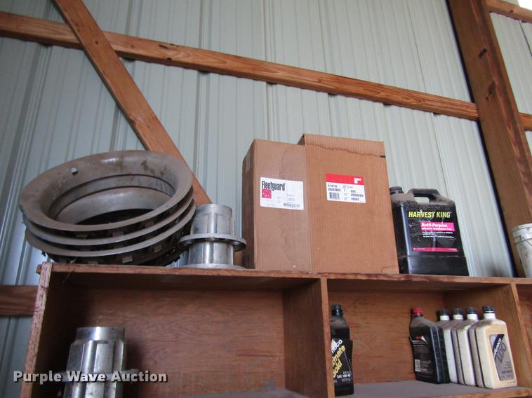 image for item EI9351 Hardware and parts