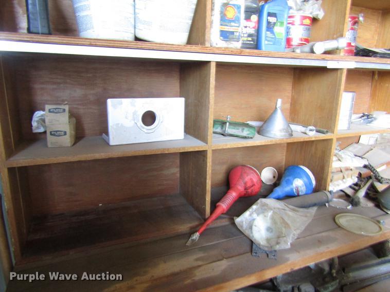 image for item EI9351 Hardware and parts