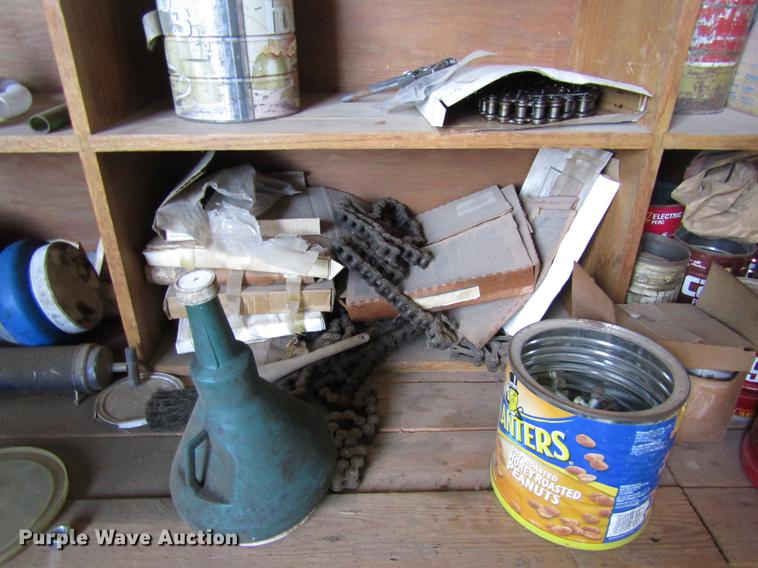 image for item EI9351 Hardware and parts