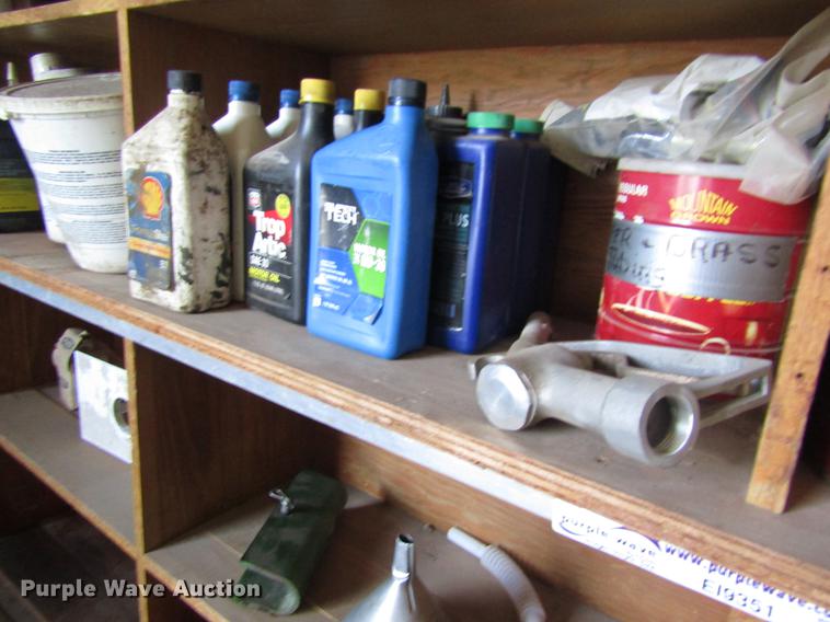 image for item EI9351 Hardware and parts