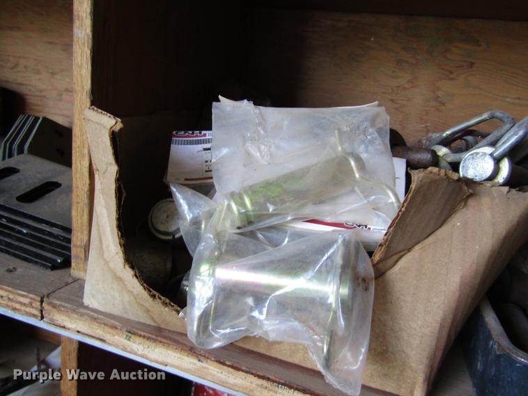 image for item EI9351 Hardware and parts