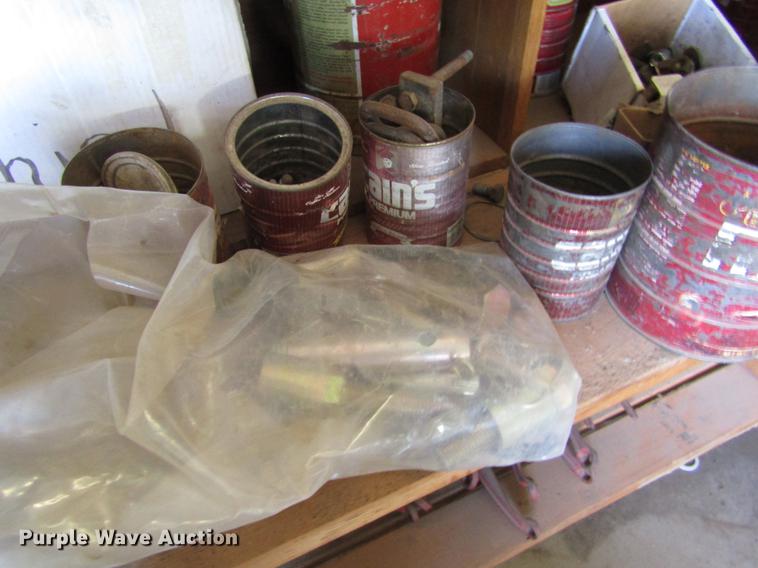 image for item EI9351 Hardware and parts