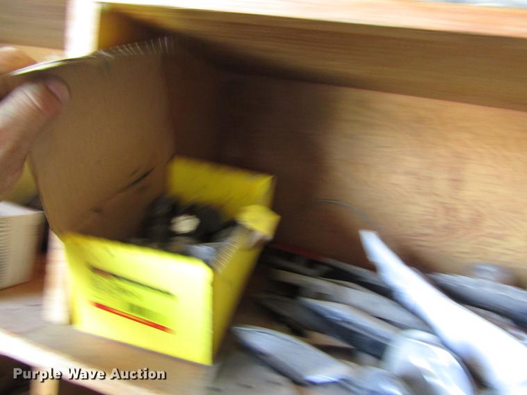 image for item EI9351 Hardware and parts