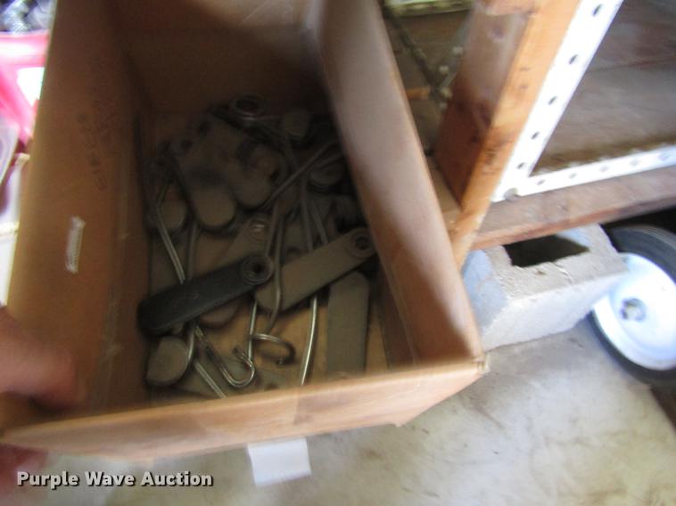 image for item EI9351 Hardware and parts