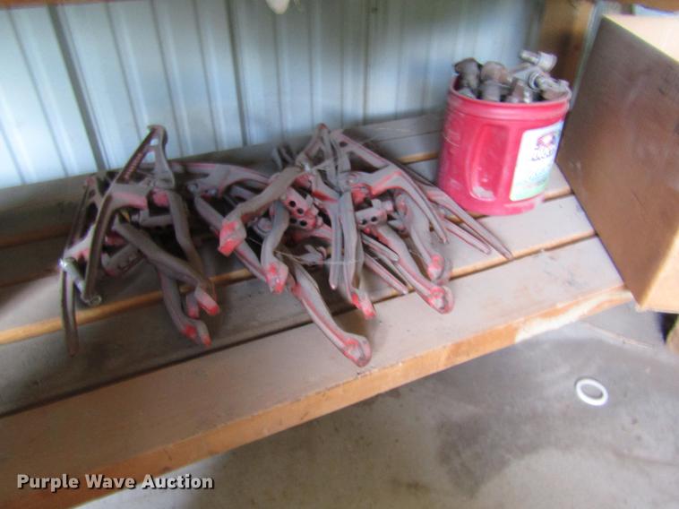 image for item EI9351 Hardware and parts