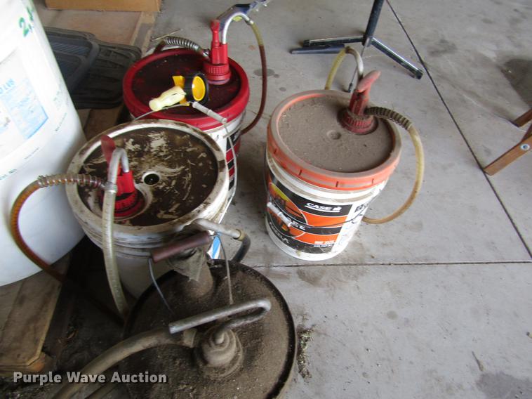 image for item EI9351 Hardware and parts