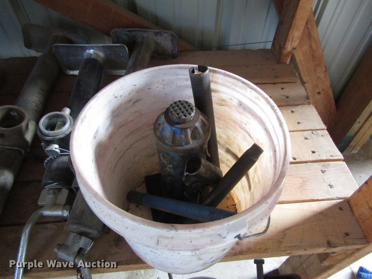 image for item EI9353 Tools