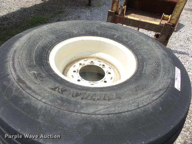 image for item EJ9445 (4) Titan 16.5-16.1 tires and wheels