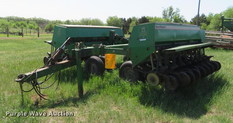 image for item EJ9600 Great Plains Solid Stand 30 grain drill