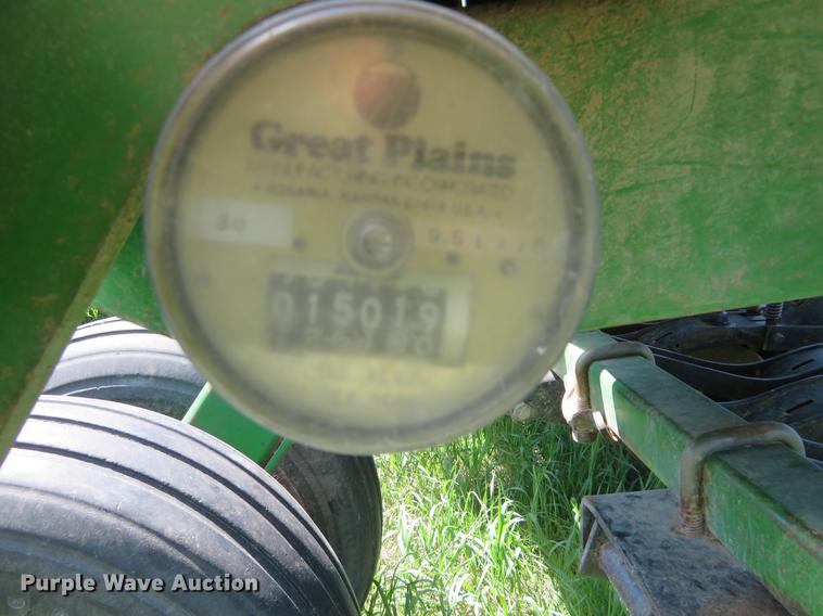 image for item EJ9600 Great Plains Solid Stand 30 grain drill