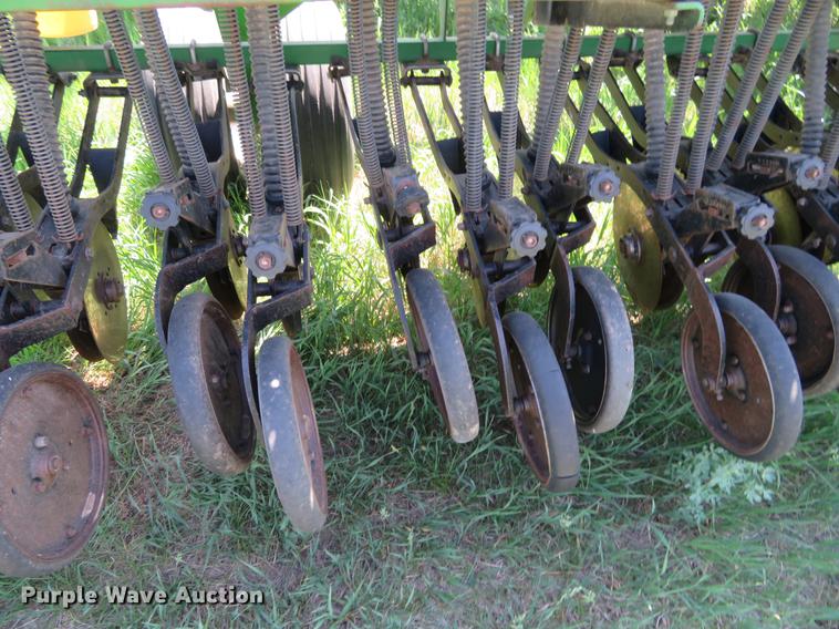 image for item EJ9600 Great Plains Solid Stand 30 grain drill