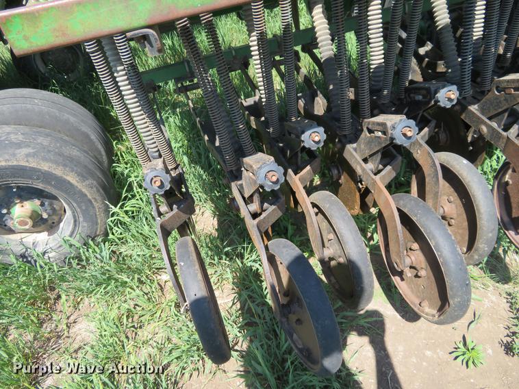 image for item EJ9600 Great Plains Solid Stand 30 grain drill