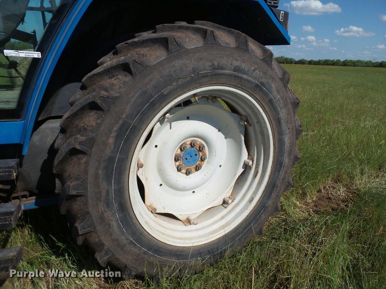 image for item EN9570 1993 Ford 7740 MFWD tractor