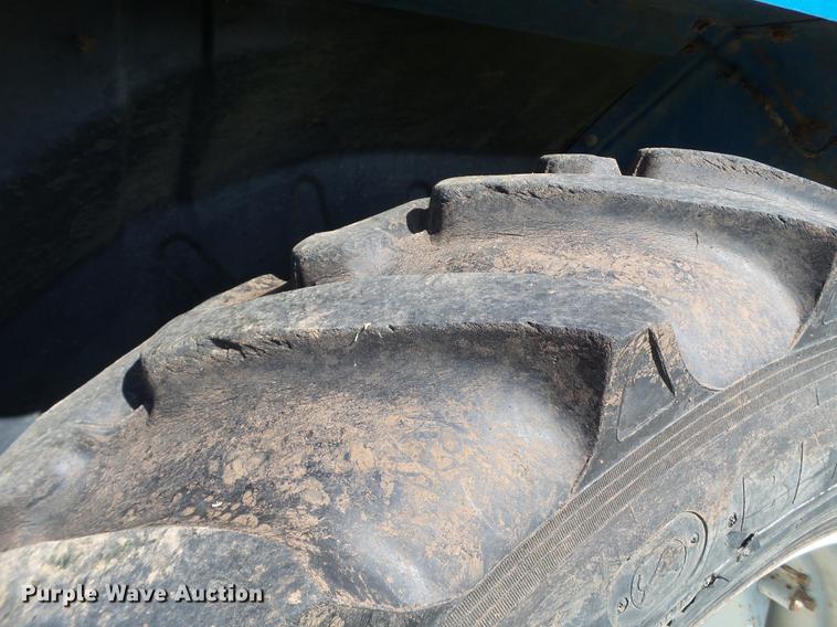 image for item EN9570 1993 Ford 7740 MFWD tractor