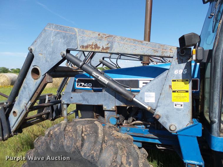 image for item EN9570 1993 Ford 7740 MFWD tractor