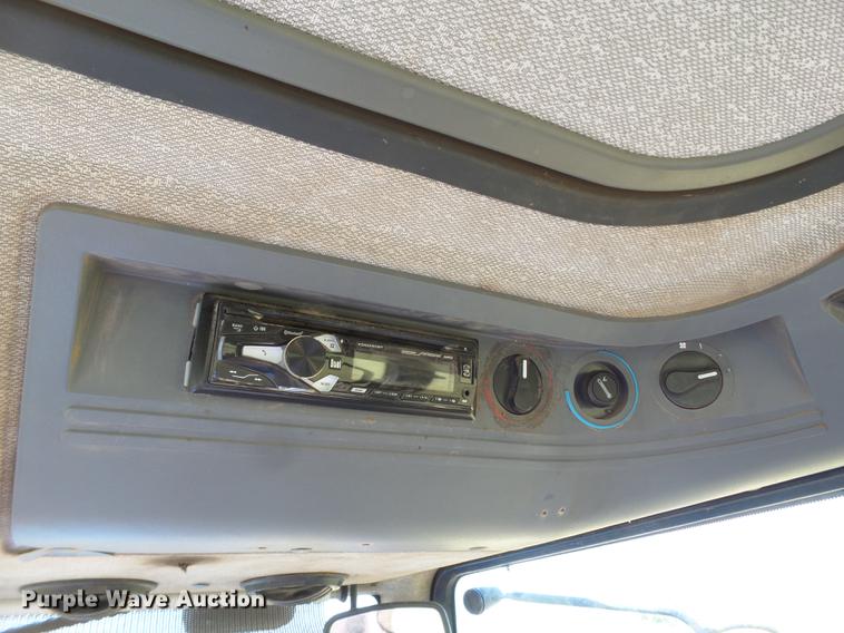 image for item EN9570 1993 Ford 7740 MFWD tractor