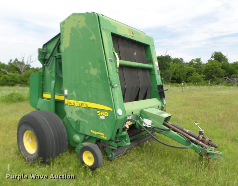 image for item EN9572 2008 John Deere 568 Mega Wide Plus round baler
