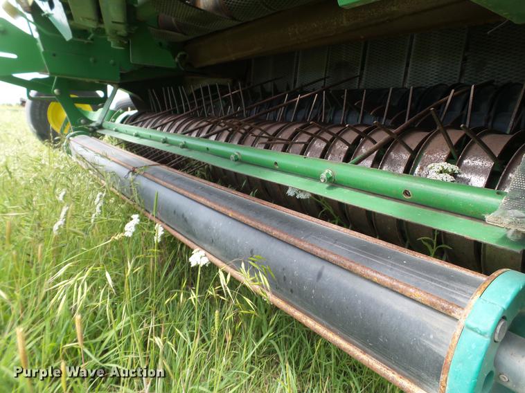 image for item EN9572 2008 John Deere 568 Mega Wide Plus round baler
