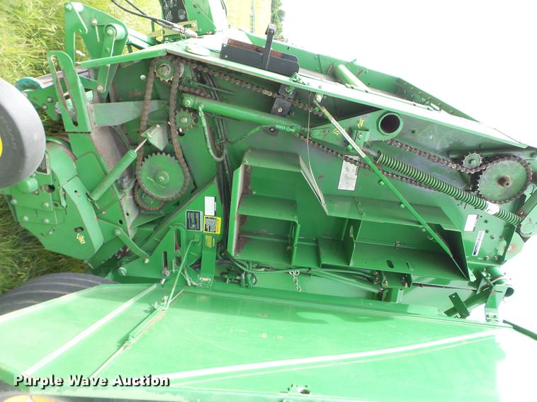 image for item EN9572 2008 John Deere 568 Mega Wide Plus round baler
