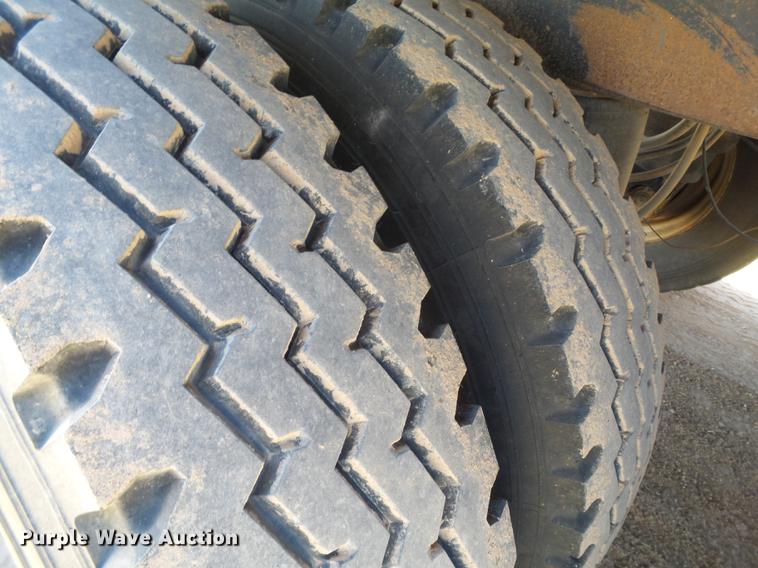 image for item EN9579 2006 Aeroswint live bottom silage trailer