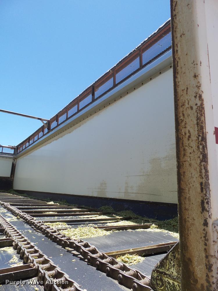 image for item EN9579 2006 Aeroswint live bottom silage trailer