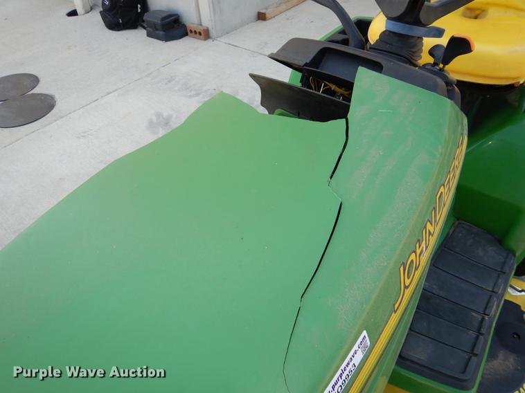 image for item EQ9553 John Deere GX345 lawn mower