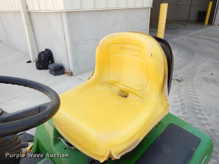 image for item EQ9553 John Deere GX345 lawn mower