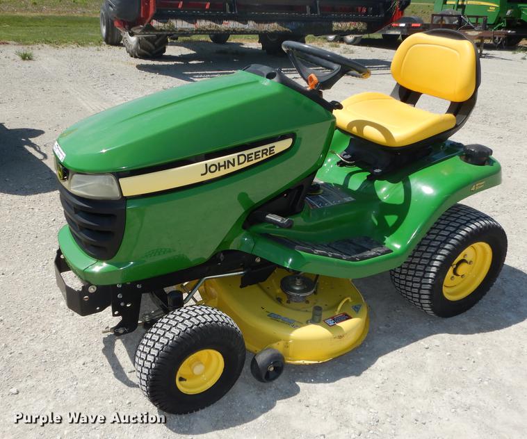 image for item EQ9959 John Deere X304 lawn mower