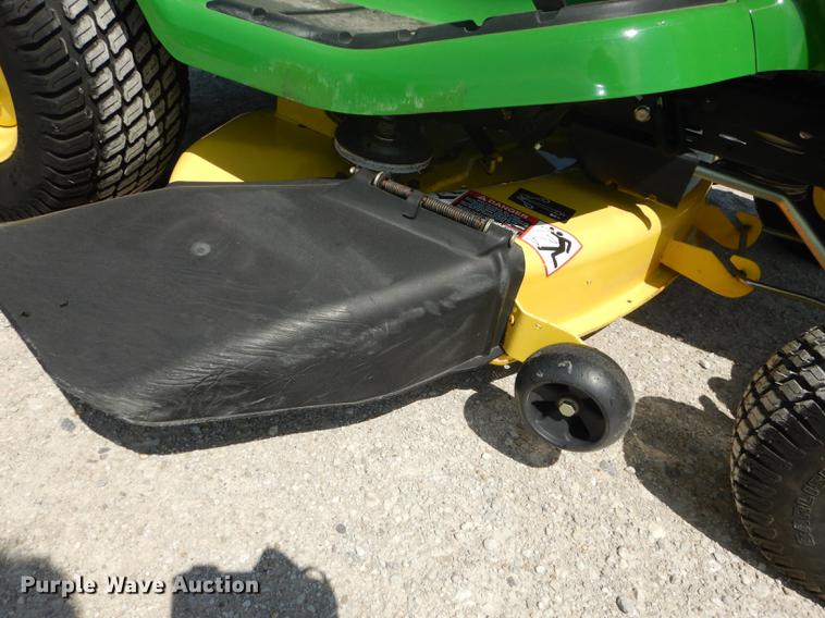 image for item EQ9959 John Deere X304 lawn mower