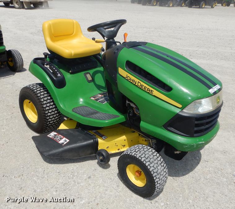 image for item EQ9960 John Deere LA105 lawn mower