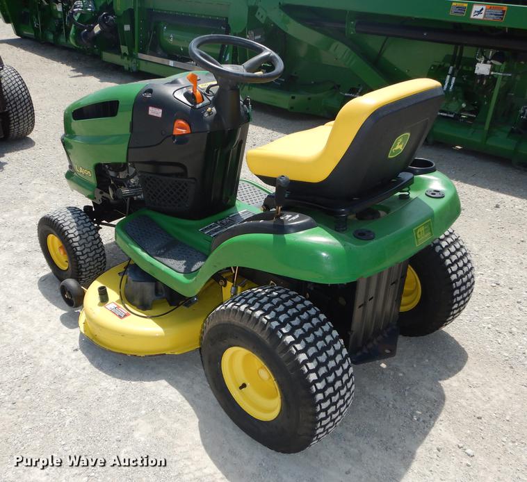 image for item EQ9960 John Deere LA105 lawn mower