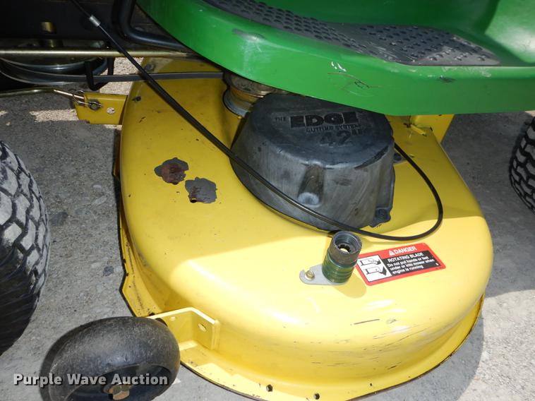 image for item EQ9960 John Deere LA105 lawn mower