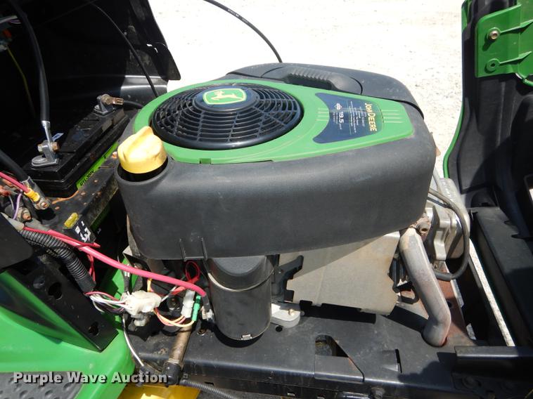 image for item EQ9960 John Deere LA105 lawn mower