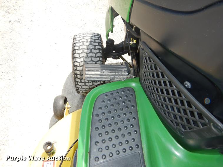 image for item EQ9960 John Deere LA105 lawn mower