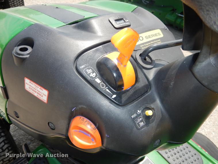 image for item EQ9960 John Deere LA105 lawn mower