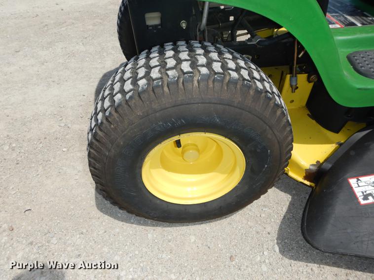 image for item EQ9960 John Deere LA105 lawn mower