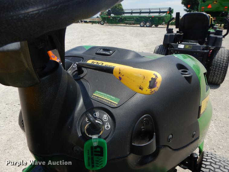 image for item EQ9960 John Deere LA105 lawn mower