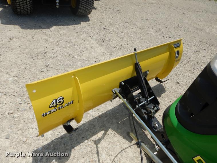 image for item EQ9962 John Deere D140 lawn mower