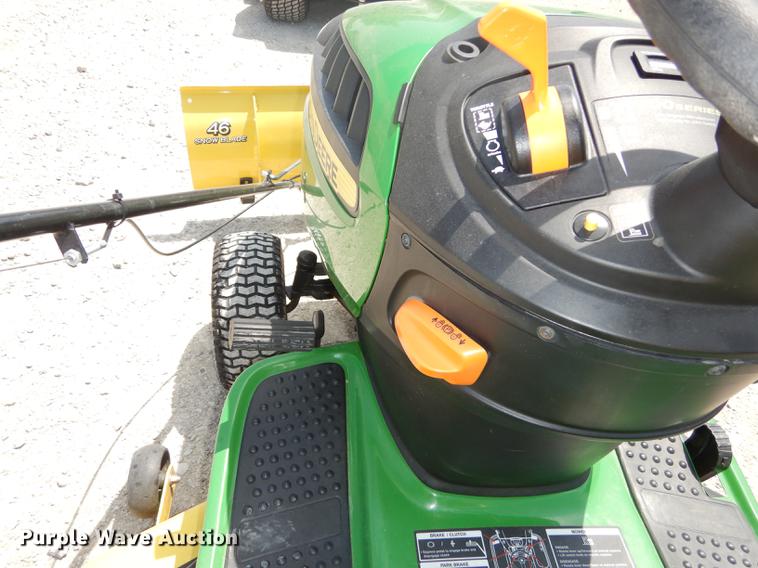 image for item EQ9962 John Deere D140 lawn mower