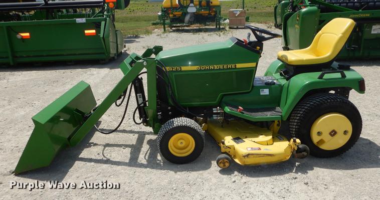 image for item EQ9963 John Deere 425 lawn mower