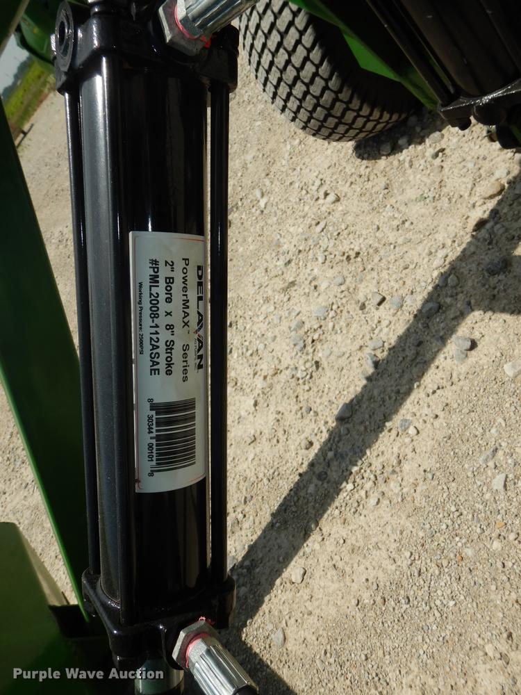 image for item EQ9963 John Deere 425 lawn mower