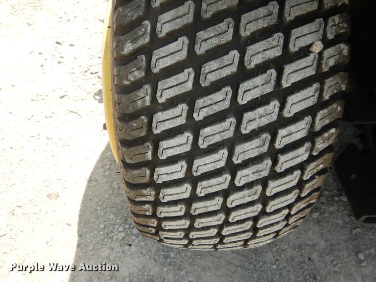 image for item EQ9963 John Deere 425 lawn mower