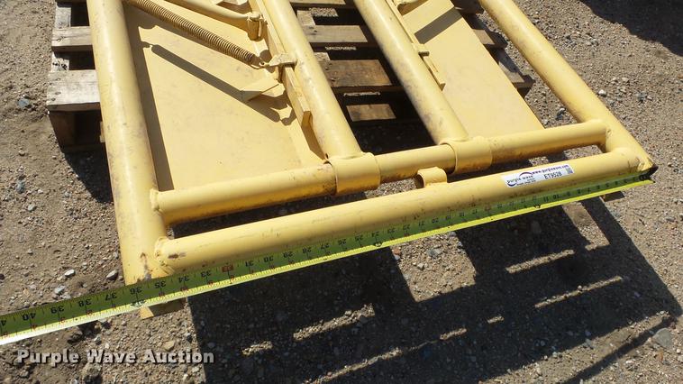 image for item ET9528 Squeeze gate